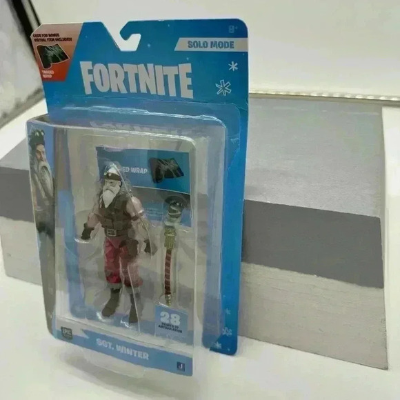 Fortnite Solo Mode #301 Winter Series 1 Sgt. Winter 4" - Picture 3 of 6